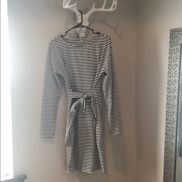 Striped long sleeve dress - Picture 1 of 4